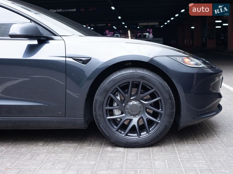 Седан Tesla Model 3 2024 в Киеве фото 13 Седан Tesla Model 3 2024 в Киеве