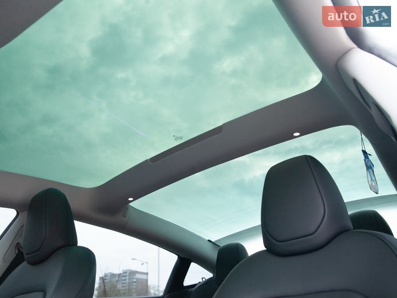 Седан Tesla Model 3 2024 в Киеве фото 25 Седан Tesla Model 3 2024 в Киеве