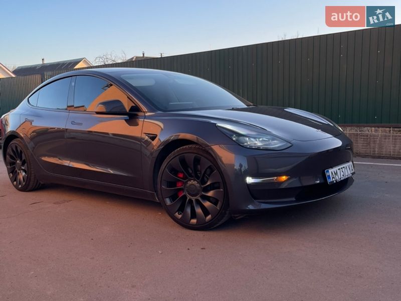 Tesla Model 3 2021