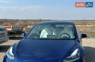 Седан Tesla Model 3 2020 в Ивано-Франковске