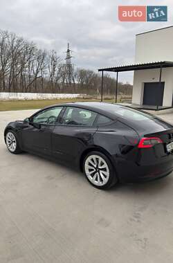 Седан Tesla Model 3 2022 в Ківерцях