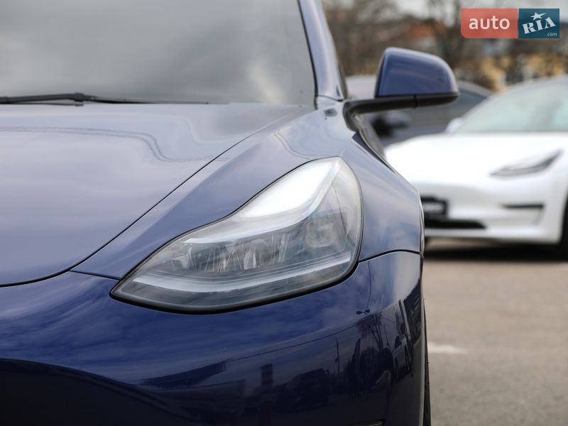 Седан Tesla Model 3 2022 в Харкові