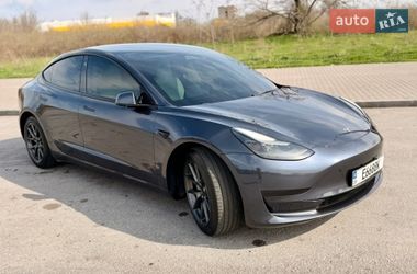 Седан Tesla Model 3 2022 в Запорожье