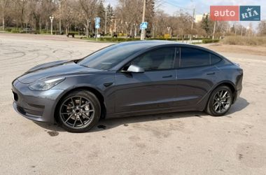 Седан Tesla Model 3 2022 в Запорожье