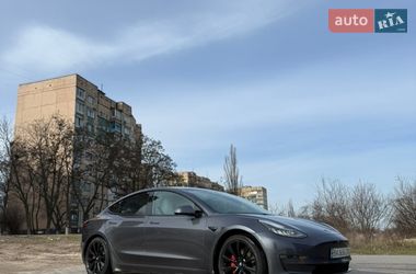 Седан Tesla Model 3 2018 в Кривом Роге