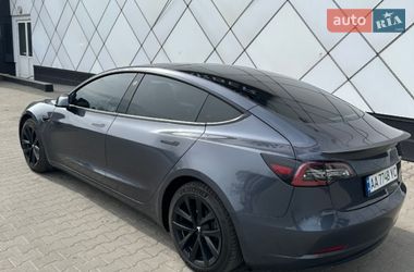 Седан Tesla Model 3 2022 в Києві