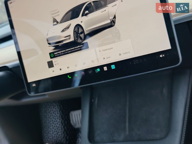 Седан Tesla Model 3 2023 в Кременчуці