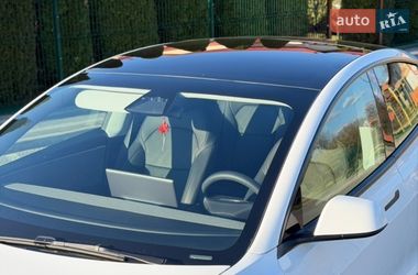 Седан Tesla Model 3 2024 в Львове фото 10 Седан Tesla Model 3 2024 в Львове