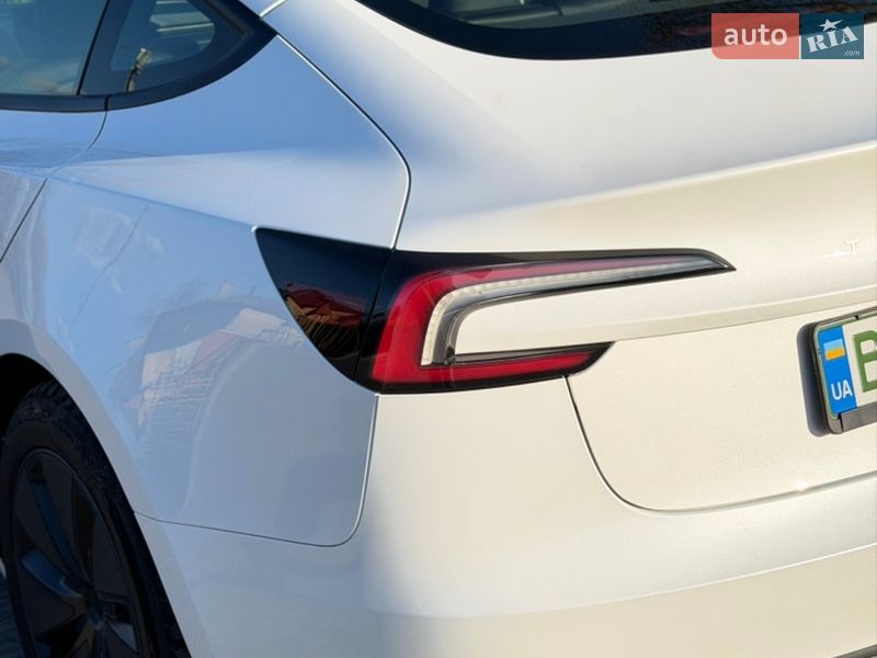 Седан Tesla Model 3 2024 в Львове фото 18 Седан Tesla Model 3 2024 в Львове