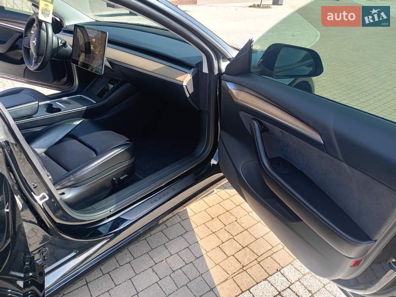 Седан Tesla Model 3 2022 в Львові фото 12 Седан Tesla Model 3 2022 в Львові