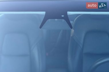 Седан Tesla Model 3 2020 в Рівному