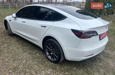 Седан Tesla Model 3 2020 в Збаражі
