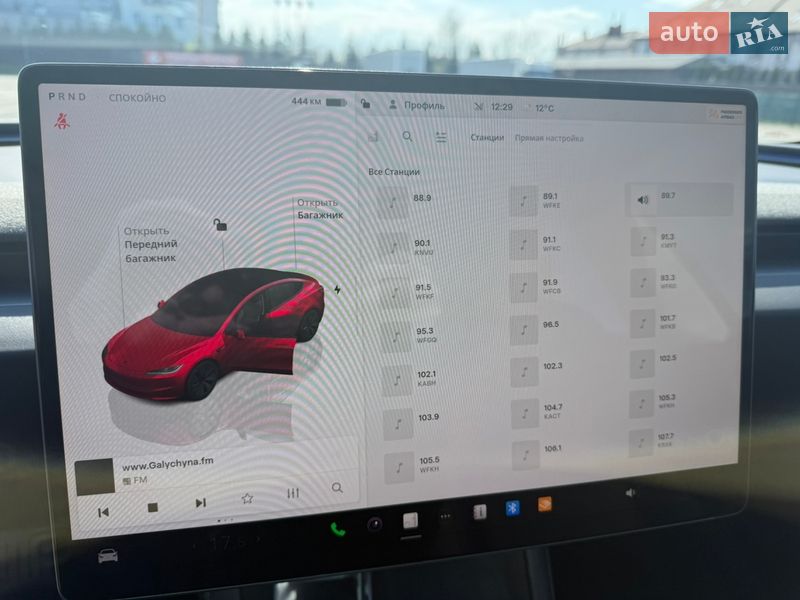 Седан Tesla Model 3 2025 в Львове