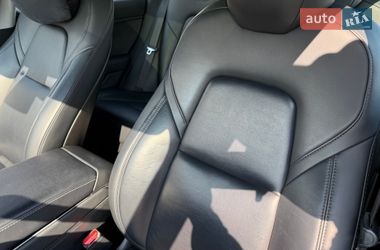 Седан Tesla Model 3 2020 в Коломиї