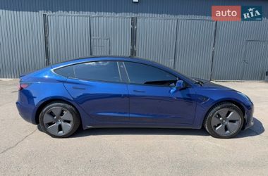 Седан Tesla Model 3 2023 в Тячеві