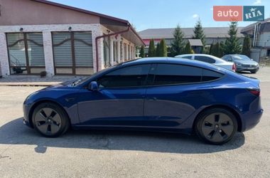 Седан Tesla Model 3 2023 в Тячеві