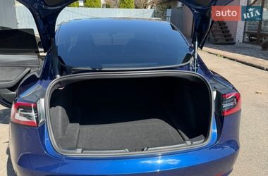 Седан Tesla Model 3 2023 в Тячеві