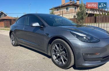 Седан Tesla Model 3 2022 в Киеве