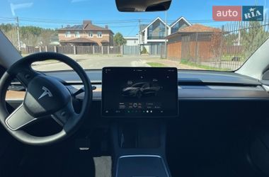 Седан Tesla Model 3 2022 в Киеве