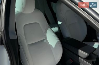 Седан Tesla Model 3 2021 в Киеве