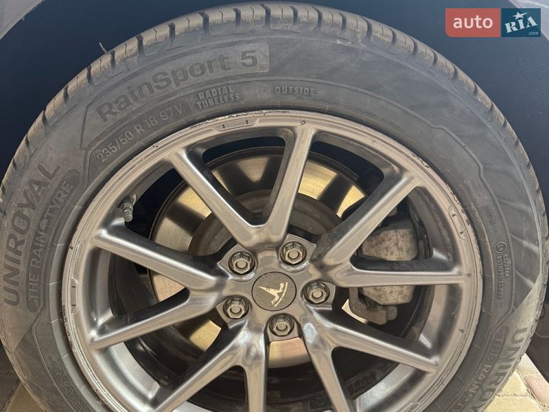 Седан Tesla Model 3 2018 в Вінниці