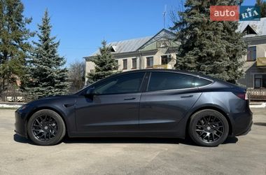 Седан Tesla Model 3 2024 в Ивано-Франковске