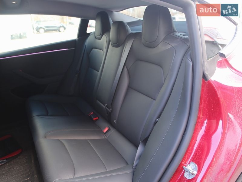 Седан Tesla Model 3 2024 в Києві фото 18 Седан Tesla Model 3 2024 в Києві