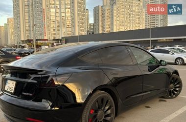 Седан Tesla Model 3 2023 в Києві