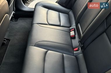 Седан Tesla Model 3 2023 в Києві