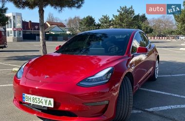 tesla model-3 2018 в Пятихатки от профессионального продавца Евгений Викторович Мороз