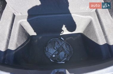 Седан Tesla Model 3 2019 в Киеве