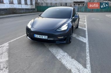 Седан Tesla Model 3 2020 в Радомышле
