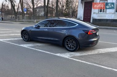 Седан Tesla Model 3 2020 в Радомышле