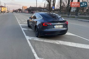 Седан Tesla Model 3 2020 в Радомышле