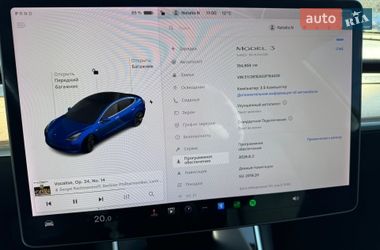 Седан Tesla Model 3 2018 в Смілі