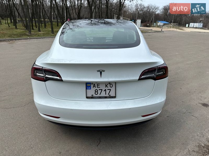 Седан Tesla Model 3 2018 в Кривом Роге