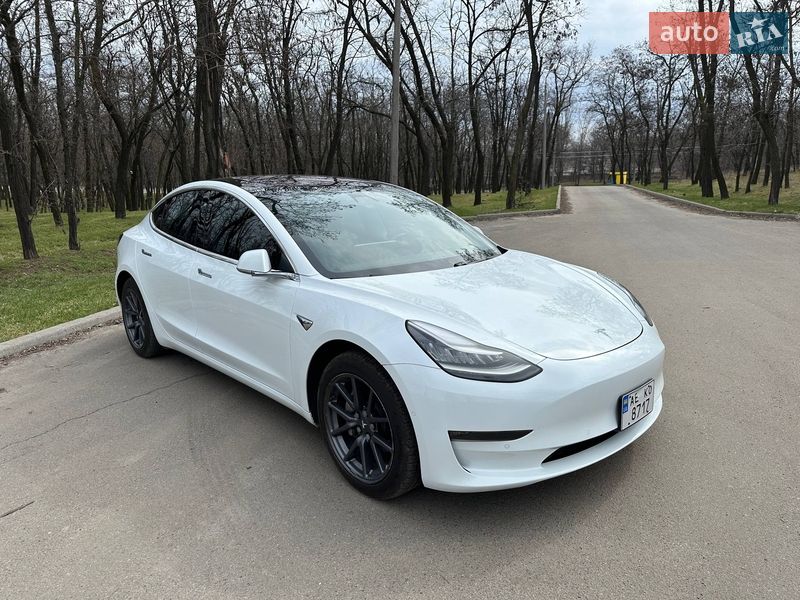 Tesla Model 3 2018