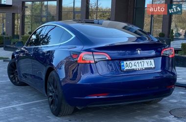 Седан Tesla Model 3 2019 в Ужгороде