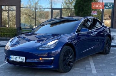Седан Tesla Model 3 2019 в Ужгороде