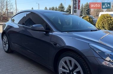 Седан Tesla Model 3 2022 в Луцьку
