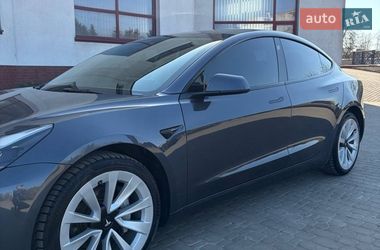 Седан Tesla Model 3 2022 в Луцьку