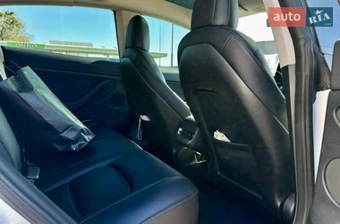 Седан Tesla Model 3 2022 в Києві
