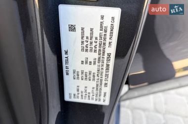 Седан Tesla Model 3 2022 в Луцьку
