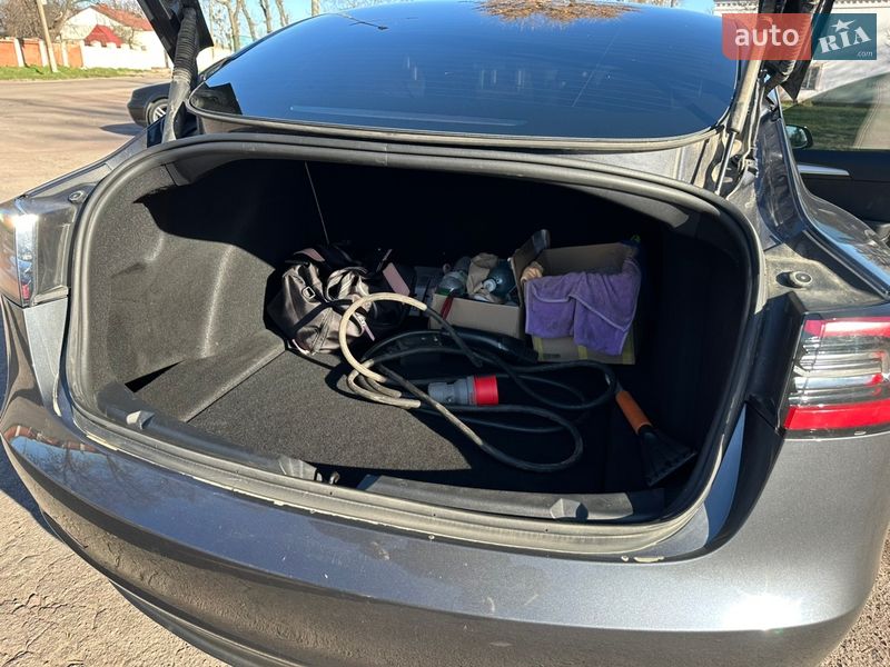 Седан Tesla Model 3 2023 в Коростене фото 18 Седан Tesla Model 3 2023 в Коростене