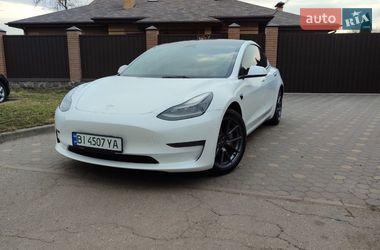Седан Tesla Model 3 2023 в Полтаве