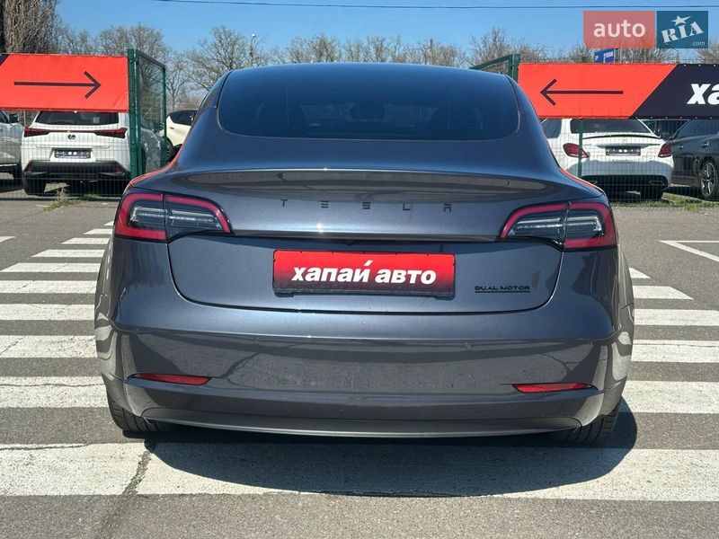 Седан Tesla Model 3 2021 в Одесі