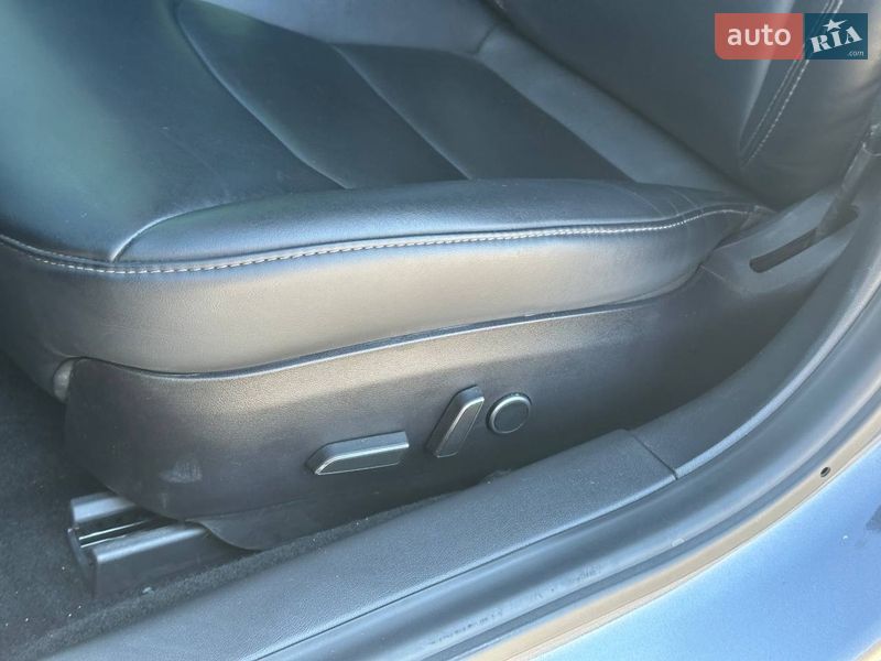 Седан Tesla Model 3 2021 в Одесі