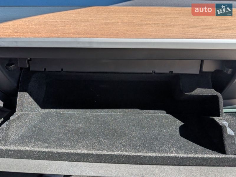 Седан Tesla Model 3 2019 в Киеве фото 22 Седан Tesla Model 3 2019 в Киеве