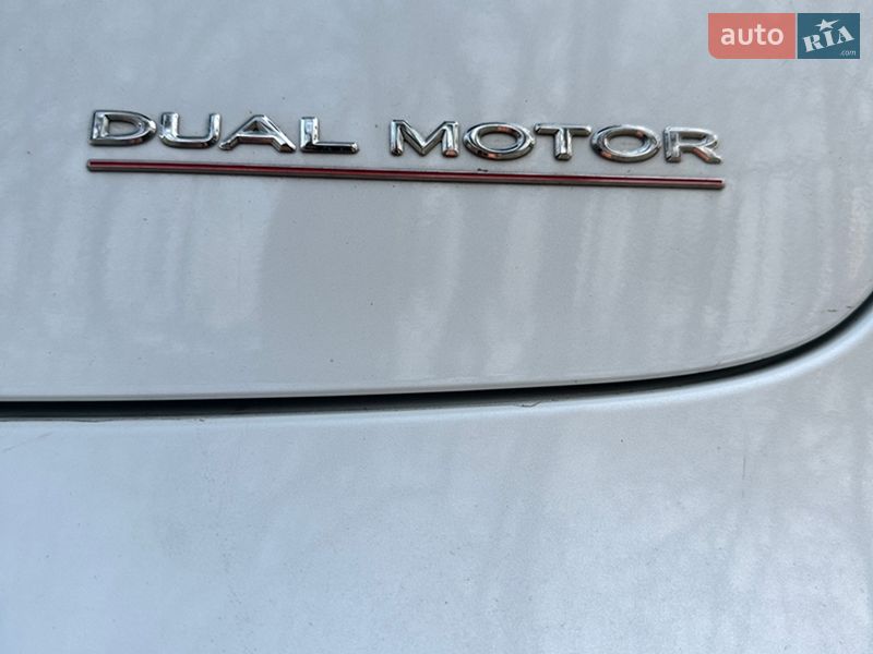 Седан Tesla Model 3 2019 в Одессе