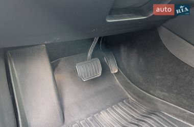 Седан Tesla Model 3 2019 в Киеве фото 50 Седан Tesla Model 3 2019 в Киеве